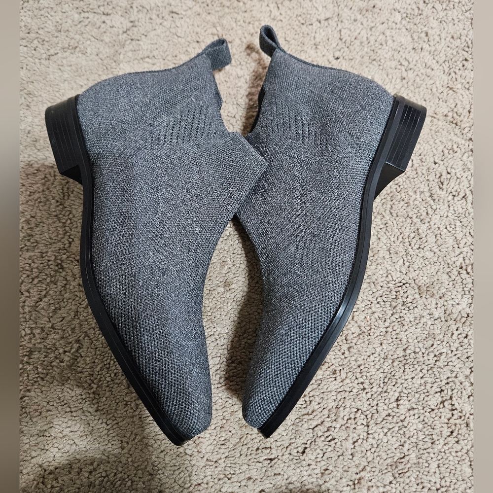 Vivaia Gray Square Toe Ankle Boots